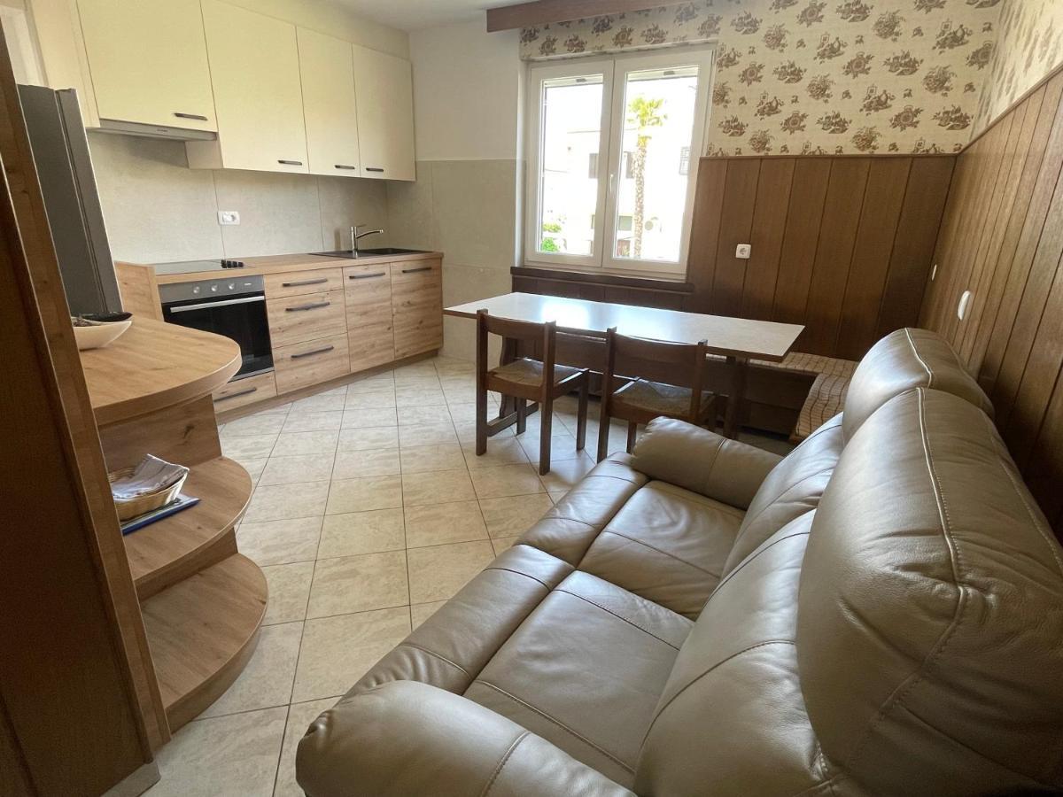 Iva Apartments Novigrad  Bagian luar foto